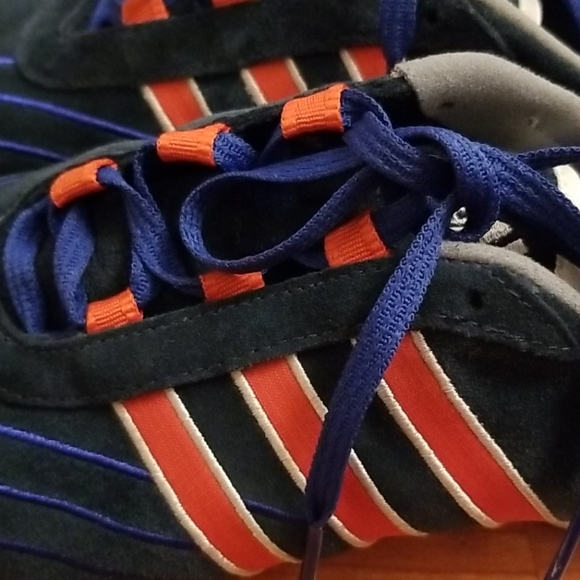 💞SOLD💞 Adidas Suede Sneakers - Picture 3 of 7